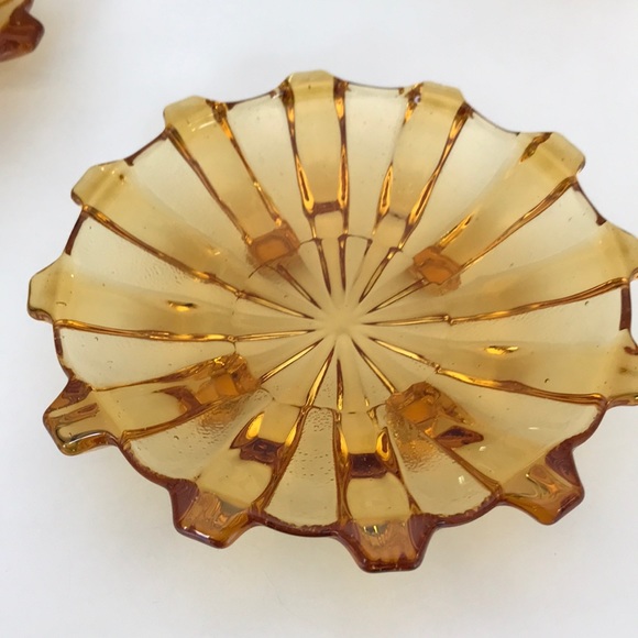 A set of vantage colored crystals. - Picture 3 of 7